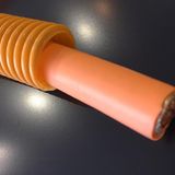 Einfach aber wirksam: Marderschutz für die Hochvoltkabel im Mercedes eVito 2018