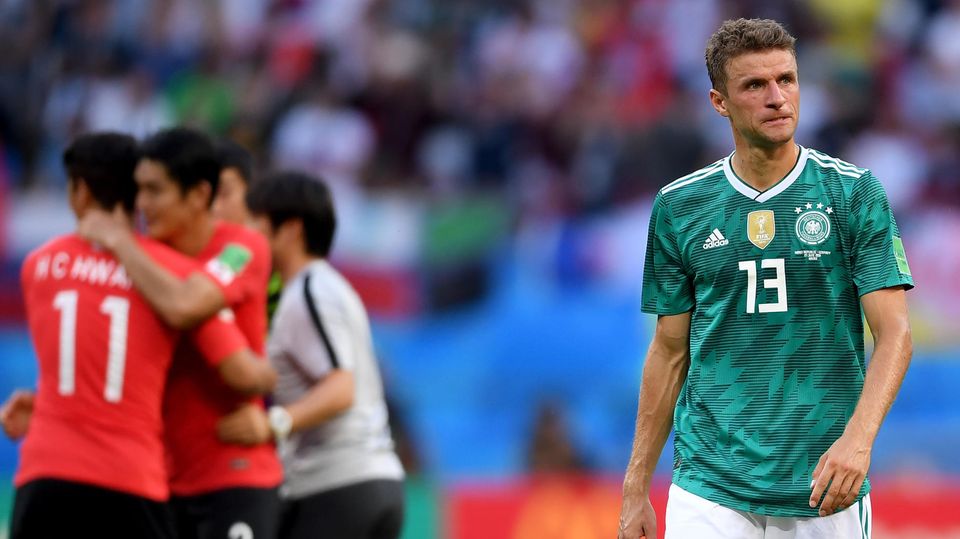 Thomas Müller konsterniert, Südkorea-Spieler jubeln - Für das Favoritensterben bei der WM gibt es viele Gründe