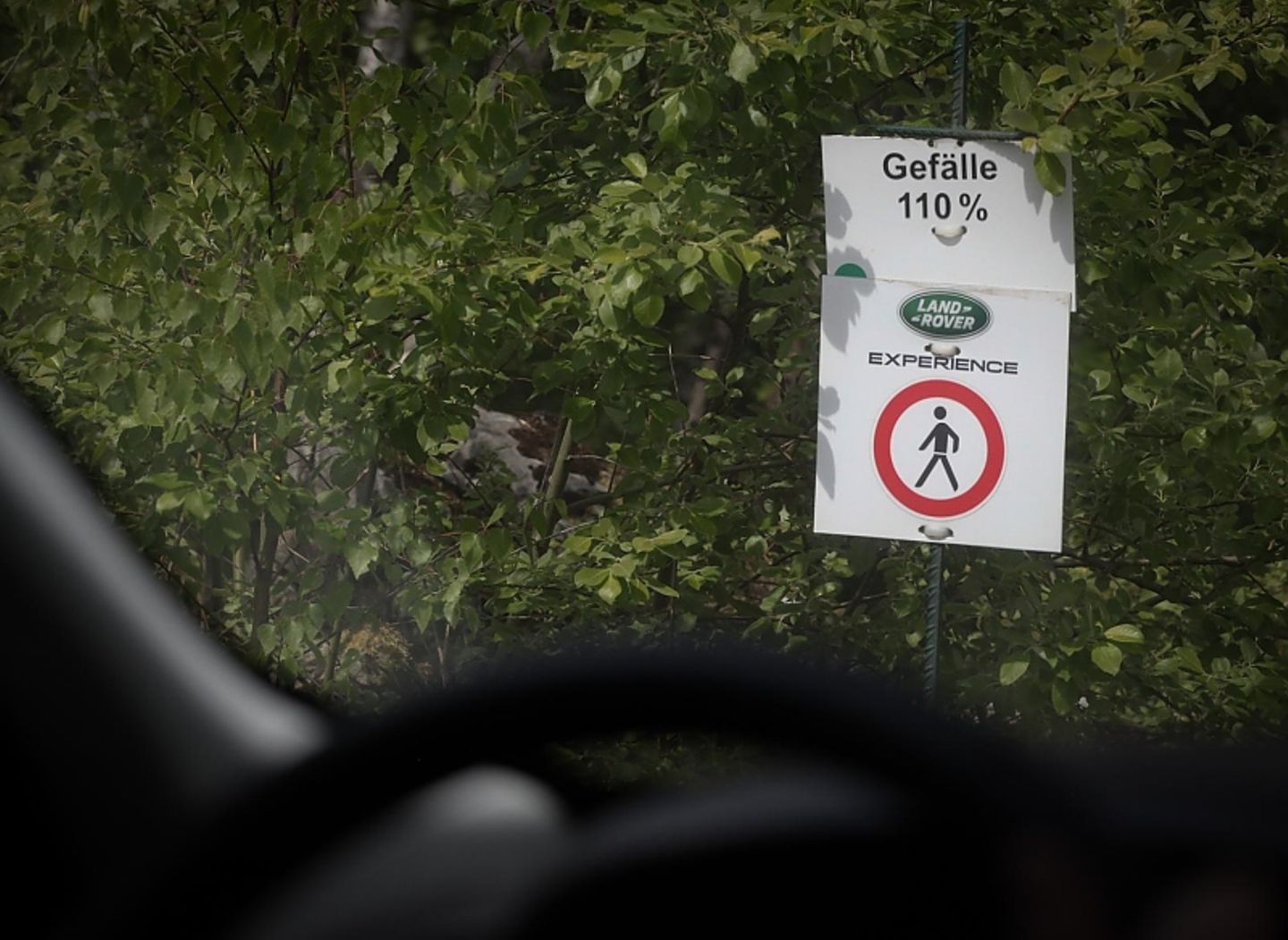 Die Bergabfahrten auf dem Trainingsgelände in Wülftrath betragen durchaus mal 110 Prozent