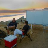 Wer braucht eine Küche, wenn es einen Grill und eine Kühlbox gibt?