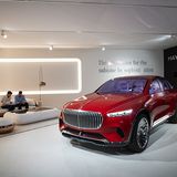 Das Konzeptauto Maybach Ultimate Luxury zeigt schon wichtige Elemente der Formensprache, wie den Chrom-Kühlergrill