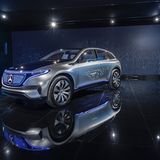 Der Mercedes EQ tritt sehr nüchtern auf