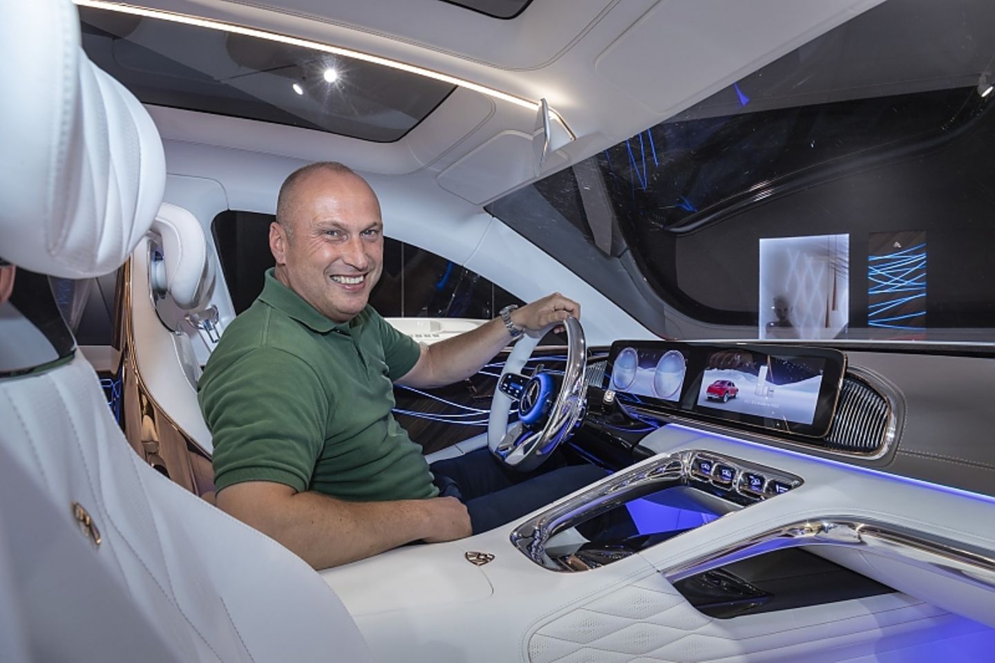 Schöner Wohnen im Cockpit des Maybach Ultimate Luxury