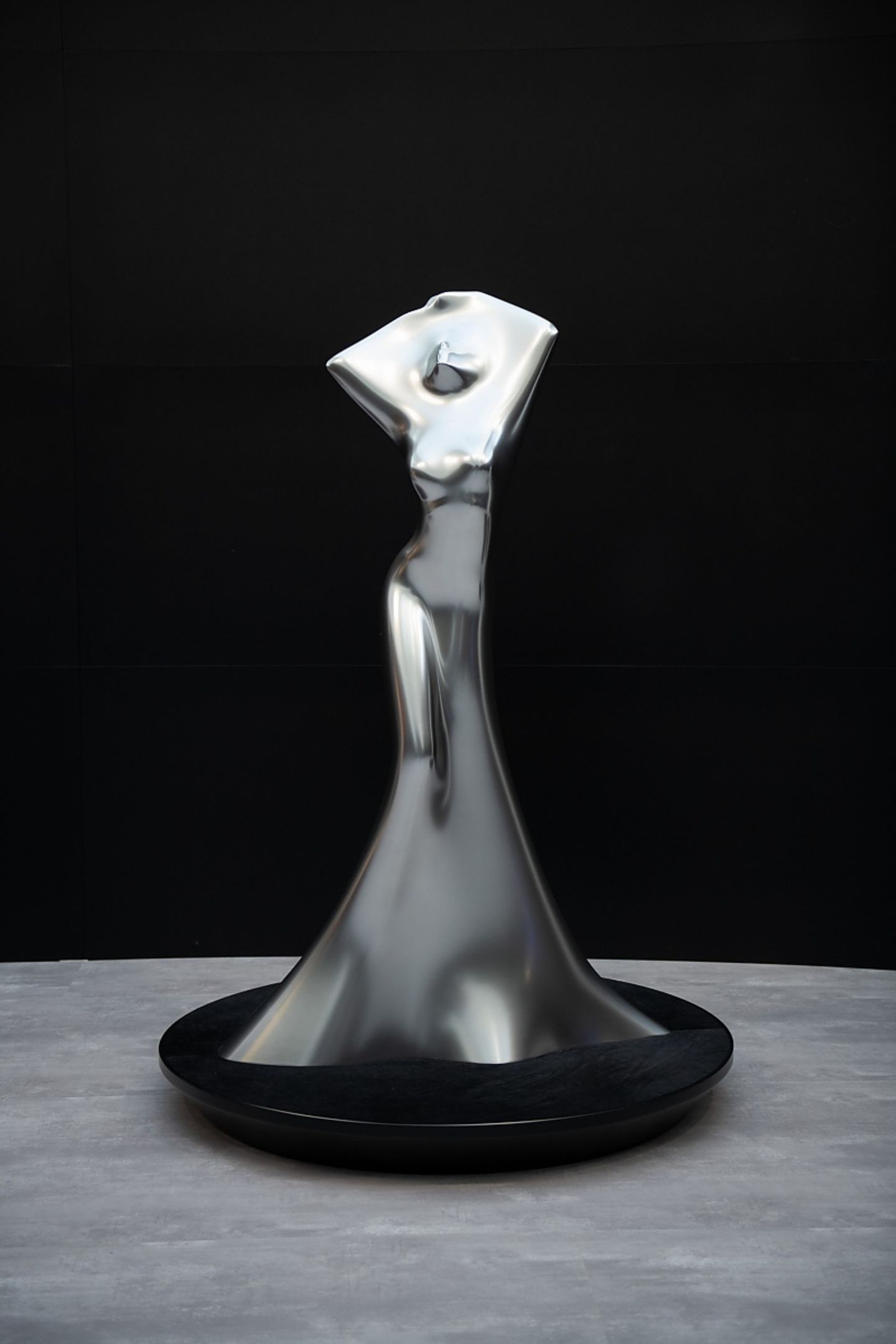 Die Maybach-Statue