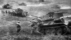 Russische Gardetruppen im Angriff. In diesen Kämpfen müssen die Grenadiere die Panzer begleiten.