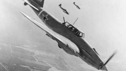 Sturmoviks 1945 über Berlin.