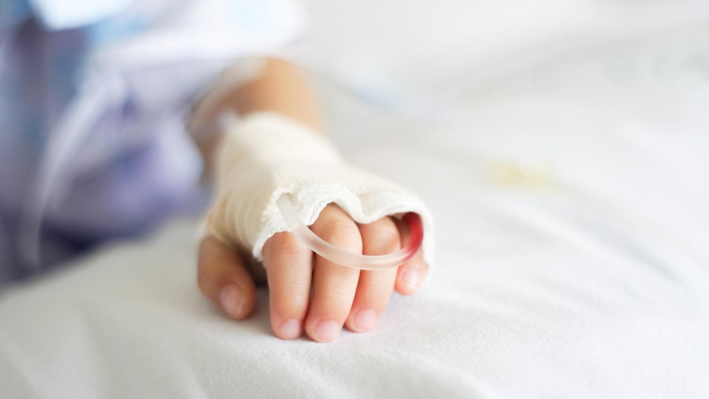 Hoffen auf rettendes Organ: In Deutschland sinkt die Zahl der Organspenden (Symbolbild)