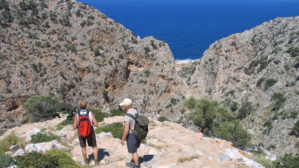 Griechenland : Immer das Meer im Blick: Wandern auf Kreta. Immer das Meer im Blick: Wandern auf Kreta.