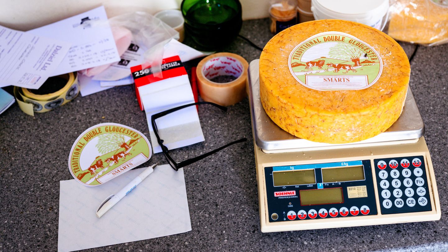 Erst der Double Gloucester Cheese der Familie Smart macht das Käserennen möglich. Seit 30 Jahren liefert sie ihre Laibe für das Rennen.