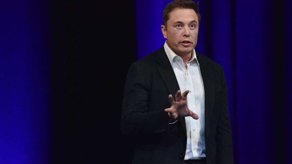 Elon Musk will mit seinen Firmen die zwölf eingeschlossenen Jungs in Thailand befreien.