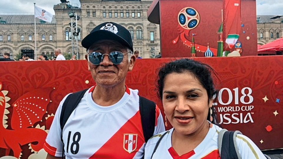 20.000 Dollar für eine WM: Abraham Bayona und seine Tochter Denisse aus Peru haben lange für die Reise gespart