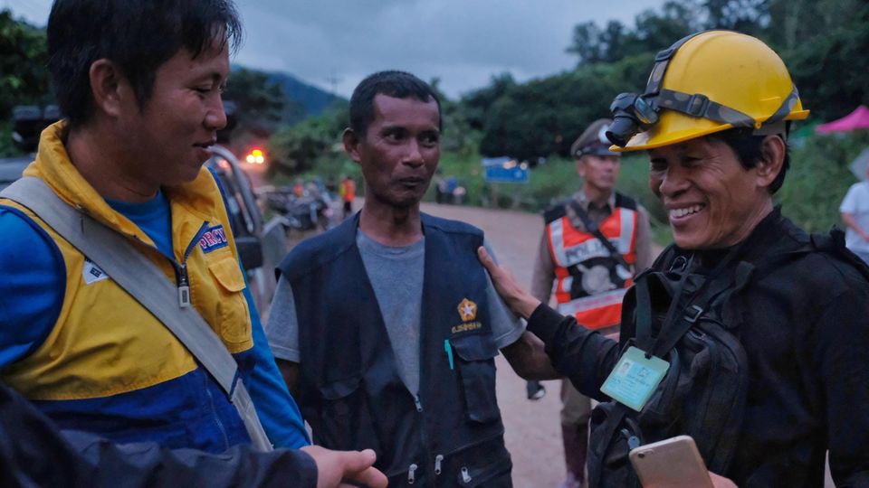 Höhlen-Drama in Thailand: Erste Jungen gerettet, weitere auf dem Weg