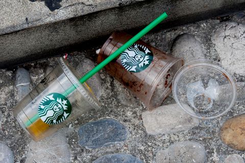 Starbucks will bis 2020 ohne Plastikstrohhalme auskommen