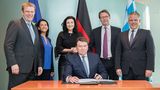 Audi hat das Flugtaxi Projekt gemeinsam mit Airbus angestoßen. Auch Bundesverkehrsminister Andreas Scheuer (Zweiter von rechts)