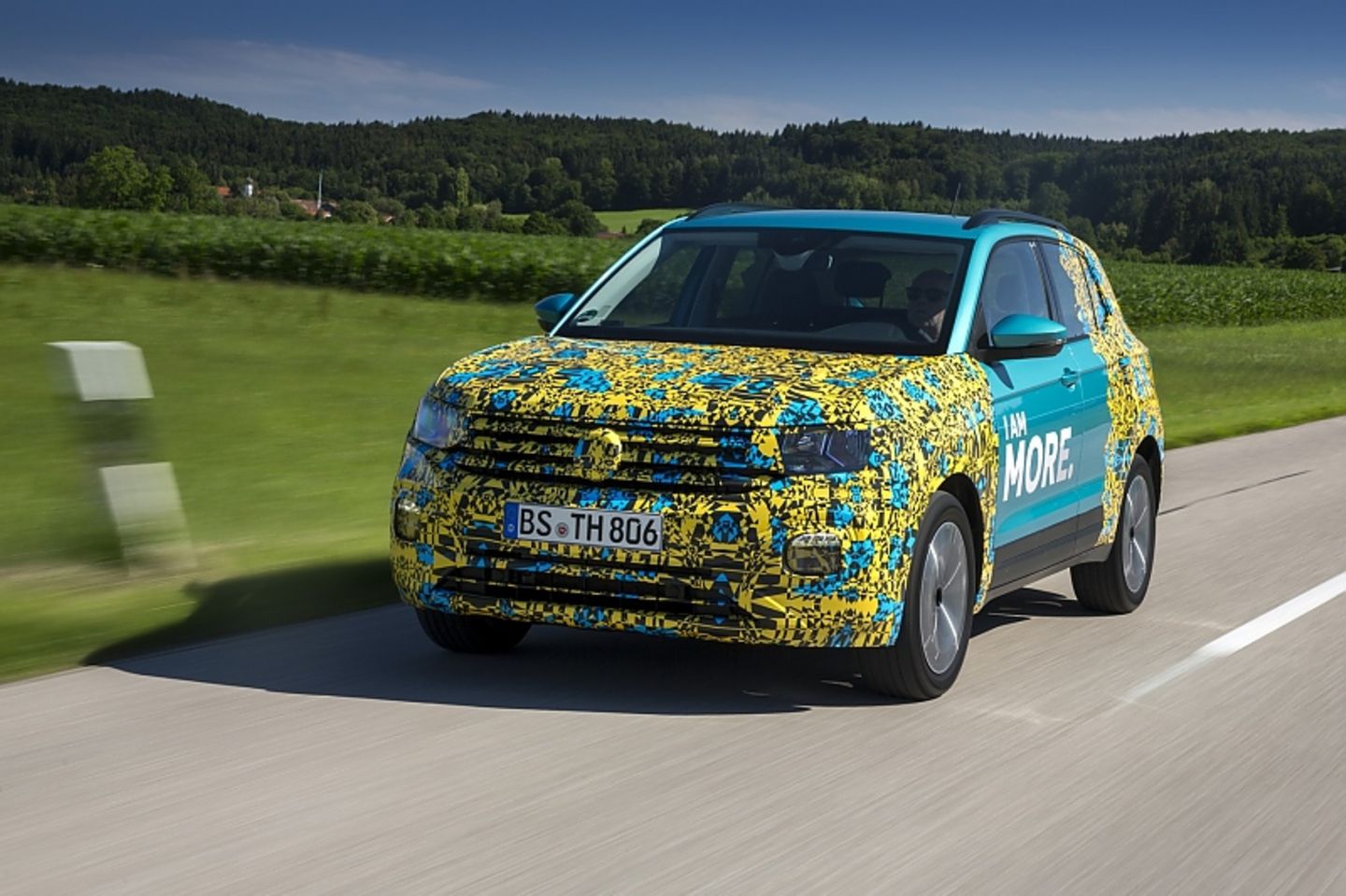 Als Motoren kommen der 1.0 TSI mit 70 kW / 95 PS sowie 85 kW / 115 PS, der 1,5 TSI mit 110 kW / 150 PS und der 1.6 TDI mit 70 kW