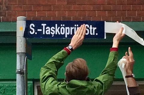 NSU-Opfer auf Straßenschildern: Aus Kaiserstraße wird "S.-Tasköpru-Str."