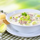 Hamburg: Käse-Lauch-Suppe mit Hackfleisch  Hier geht's zum Rezept!