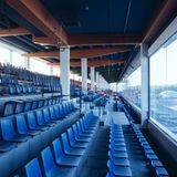 Früher war alles voller: Die Tribünenplätze am Oval werden bald Geschichte sein, abgerissen, Wohnungen weichen. Die Erinnerung bleibt