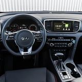 Das Cockpit des Kia Sportage 2.0 CRDI AWD mit EcoDynamics+