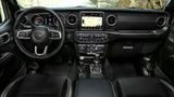 Das Cockpit ist modernisiett