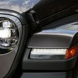 Der neue Jeep Wrangler hat LED-Scheinwerfer