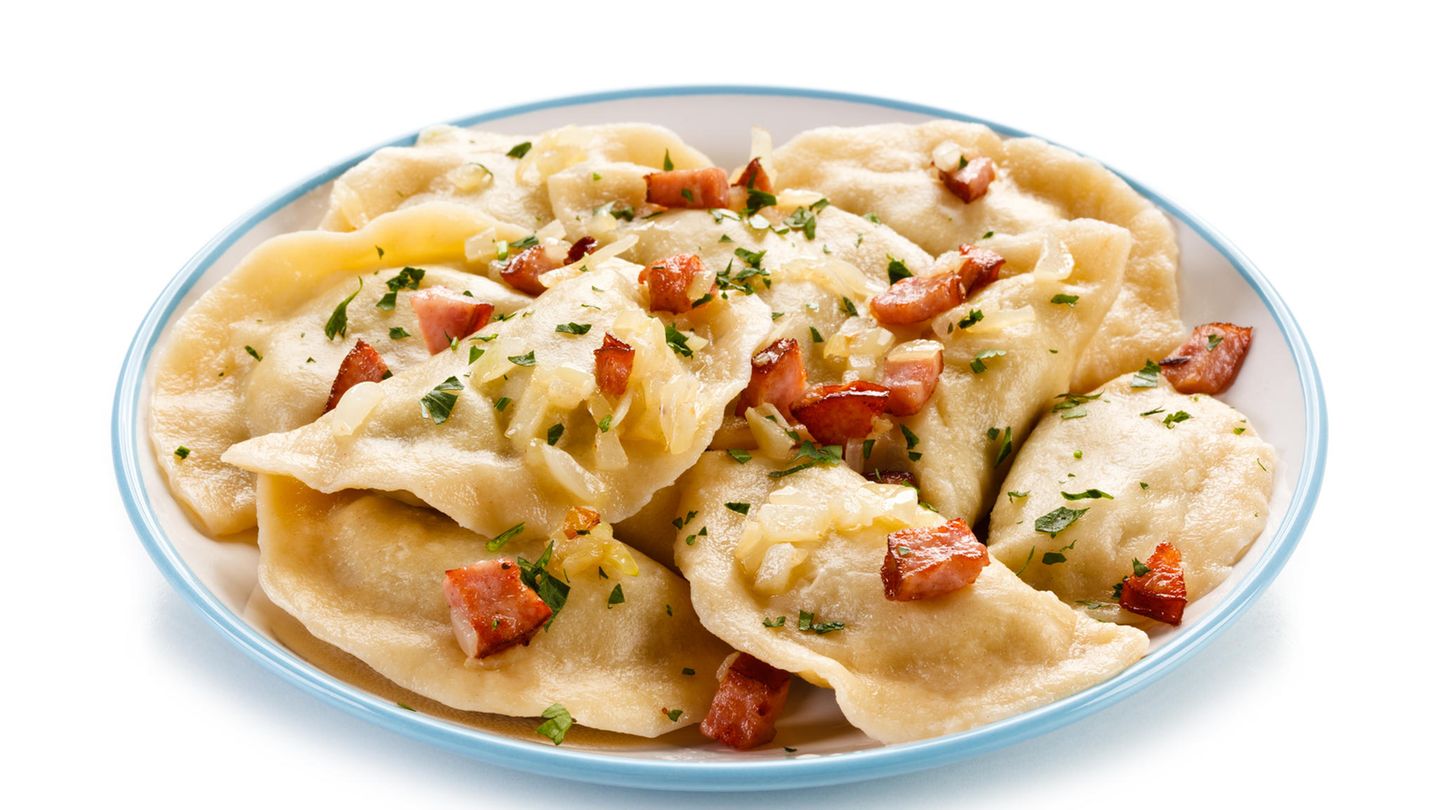 Saarland: "Geheiratete" - Mehlknödel nach Saarlouiser Art  Hier geht's zum Rezept!