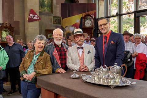 Das Schauspieler- und Comedian-Ehepaar Margie Kinsky und Bill Mockridge, "Bares für Rares"-Moderator Horst Lichter und Experte Detlev Kümmel (v. l.)
