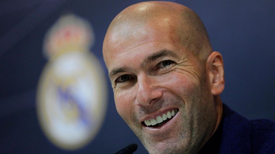 Katar lockt Zinedine Zidane mit 200 Millionen Euro für die WM 2022