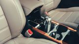 Honda CR-V 1.5 VTEC Turbo - viele Ablagen im Innern
