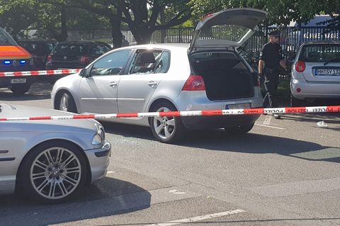 Auf diesem Parkplatz in Hamburg-Steilshoop ist ein 26-Jähriger erschossen worden