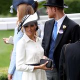 Meghan Markle erscheint beim Pferderennen "Royal Ascot" in einem weißen Givenchy-Kleid