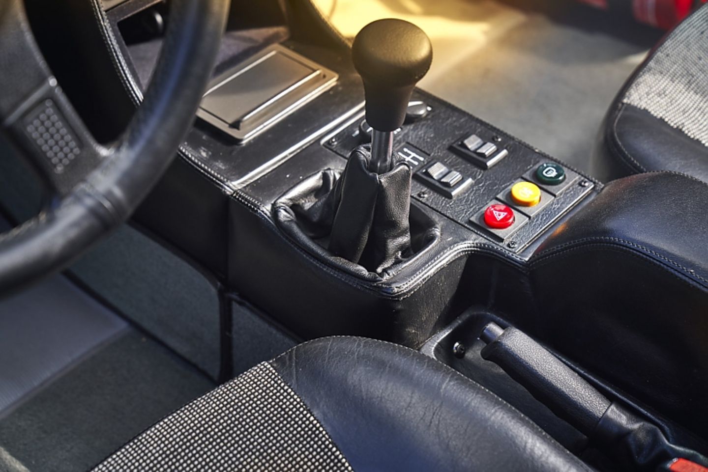 BMW M1 - Sportgetriebe mit fünf Gängen