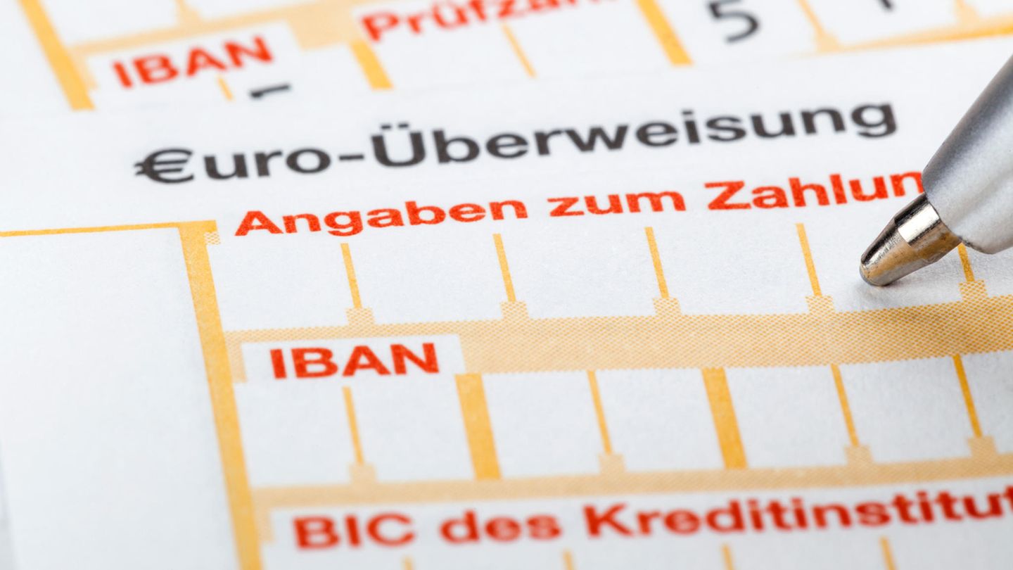 Witze im Verwendungszweck Raten Sie, wer alles mitliest! STERN.de