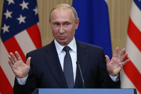 Wladimir Putin bei der Pressekonferenz nach seinem Gespräch mit Donald Trump 