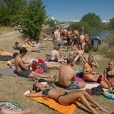 Entspannung am Badesee im Camp "Silent & Clean", welches dieses Jahr größenmäßig verdreifacht wurde und dennoch frühzeitig ausgebucht war   
