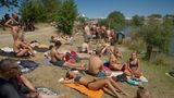 Entspannung am Badesee im Camp "Silent & Clean", welches dieses Jahr größenmäßig verdreifacht wurde und dennoch frühzeitig ausgebucht war   