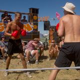 Boxkampf im Camp Rocky – selbsterdachte Spiele und Wettkämpfe sind hoch im Kurs   