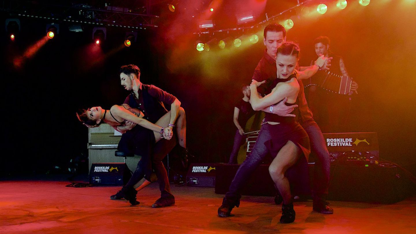 Das Septett "Rascasuelos" aus Buenos Aires performt den Tango mit der Intensität einer Rock Band   