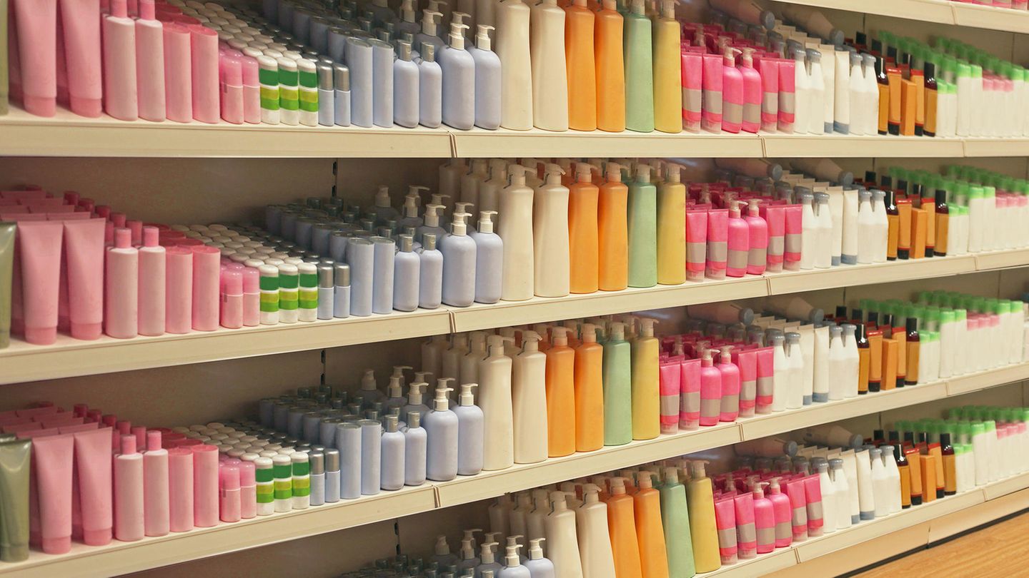 Großbritannien: Mann beschwert sich über diese sexistischen Shampoos