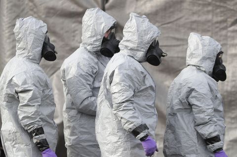 Im britischen Salisbury haben Ermittler in Schutzkleidung und Gasmasken wochenlang nach der Quelle des Giftes gesucht