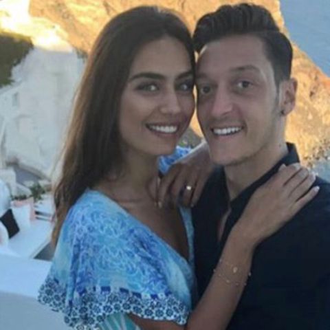 Mesut Özil Amine Gülse
