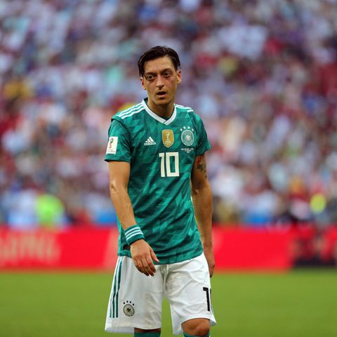 Mesut Özil: Liebeserklärung an das Genie mit den hängenden Schultern