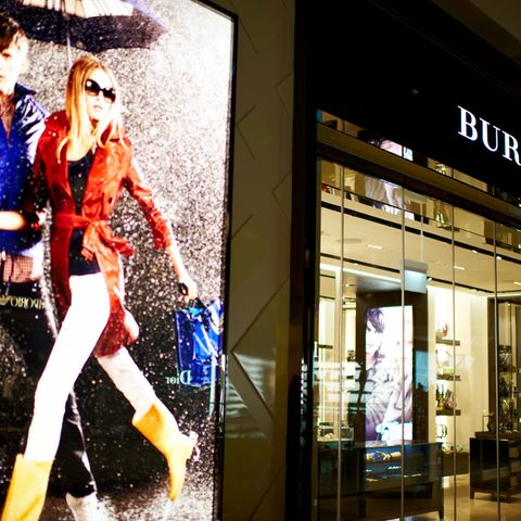 Für ein exklusives Image kann auf die "falschen" Kunden verzichten, meint man bei Burberry.