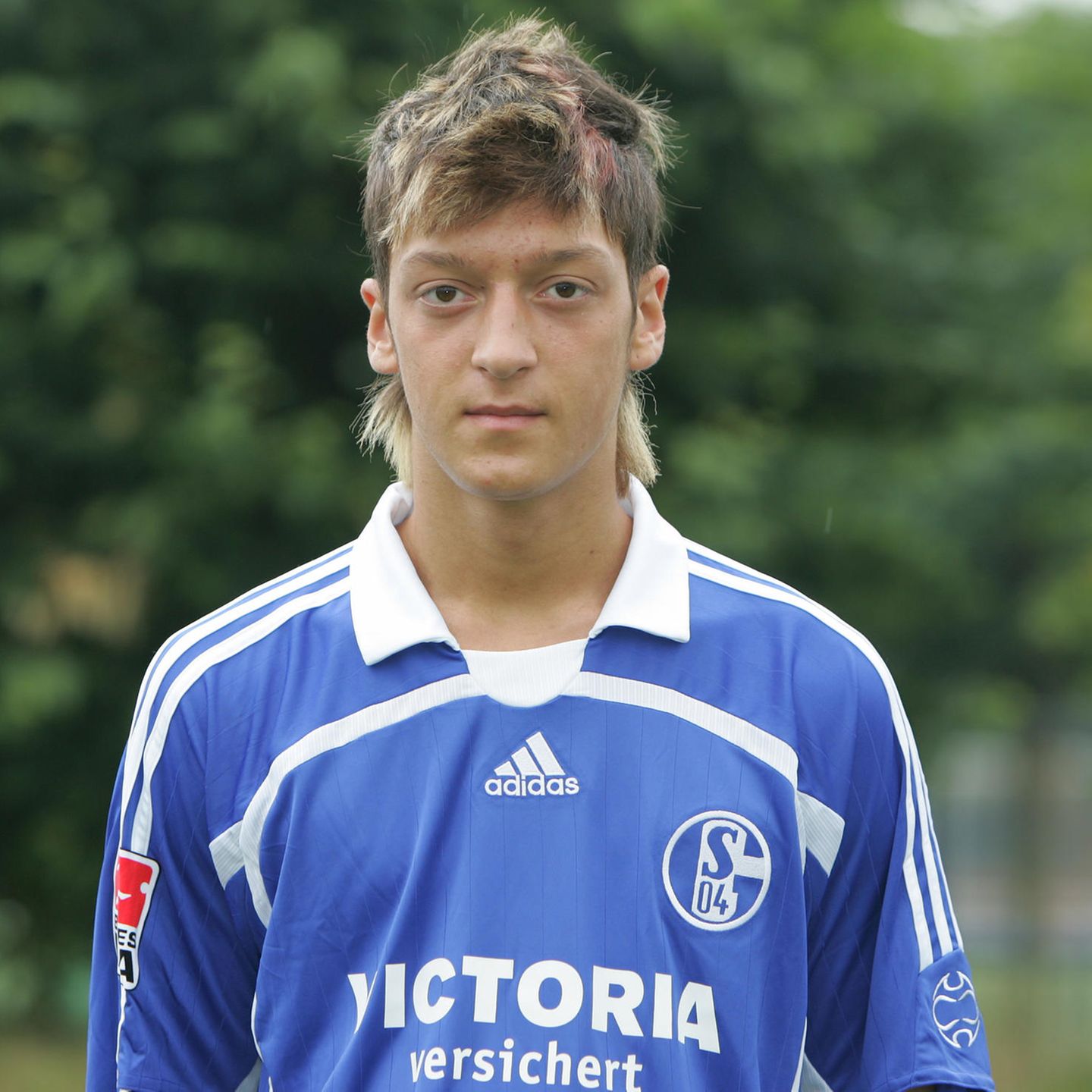 Hat Özil die doppelte Staatsbürgerschaft?