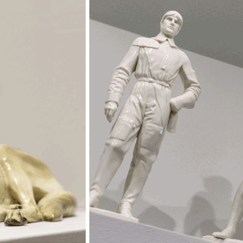 Das Porzellan aus der Nazi-Zeit ist gefragt. Der liegende Schäferhund etwa kostet 1500 Euro. Rechts sind die Figuren "Pilot" (vor 1938, l) und "Sieger" (nach 1939) zu sehen.