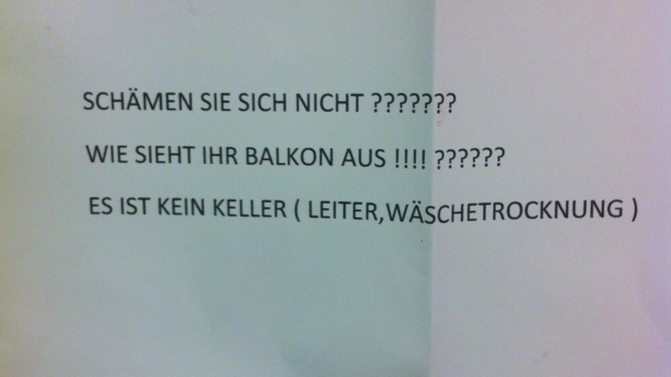 Nachbarschaftskrieg: Diese Nachricht steckte in meiner Tür Nachbarschaftskrieg: Diese Nachricht steckte in meiner Tür