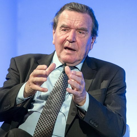 "Einfach unerträglich": Altkanzler Schröder wirft Maas "dumpfe Kommentare" zu Özil vor