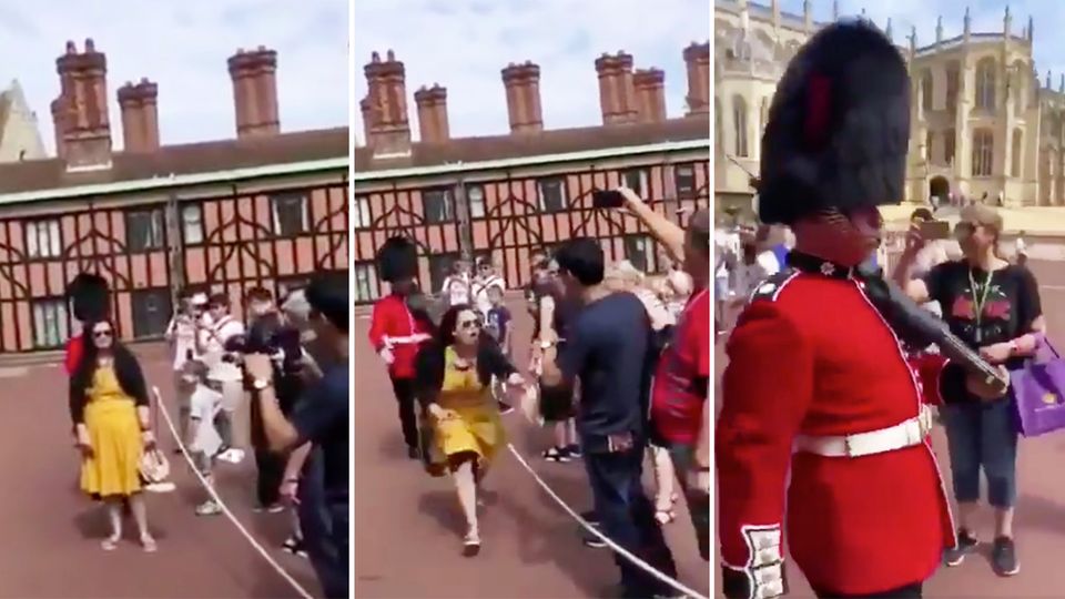 London: Royal Guard der Queen schubst posierende Touristin rabiat weg London: Royal Guard der Queen schubst posierende Touristin rabiat weg