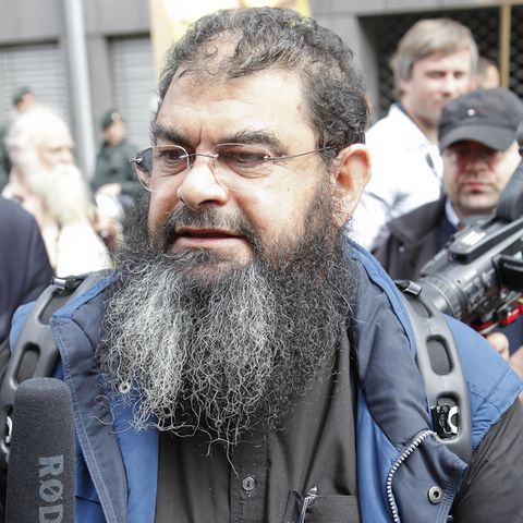 Reda Seyam im Mai 2012 vor der DITIP Zentral-Moschee in Köln Ehrenfeld