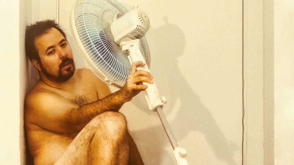 Hitze-Tweets: "In einer Beziehung mit dem Ventilator": Die witzigsten Tweets zur Hitze Hitze-Tweets: "In einer Beziehung mit dem Ventilator": Die witzigsten Tweets zur Hitze